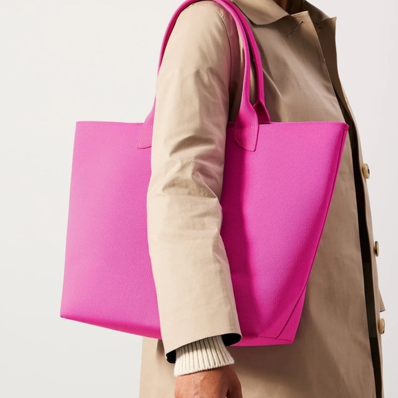 ROTHYS LIGHTWEIGHT TOTE DRAGON FRUIT - Picture 2 of 9